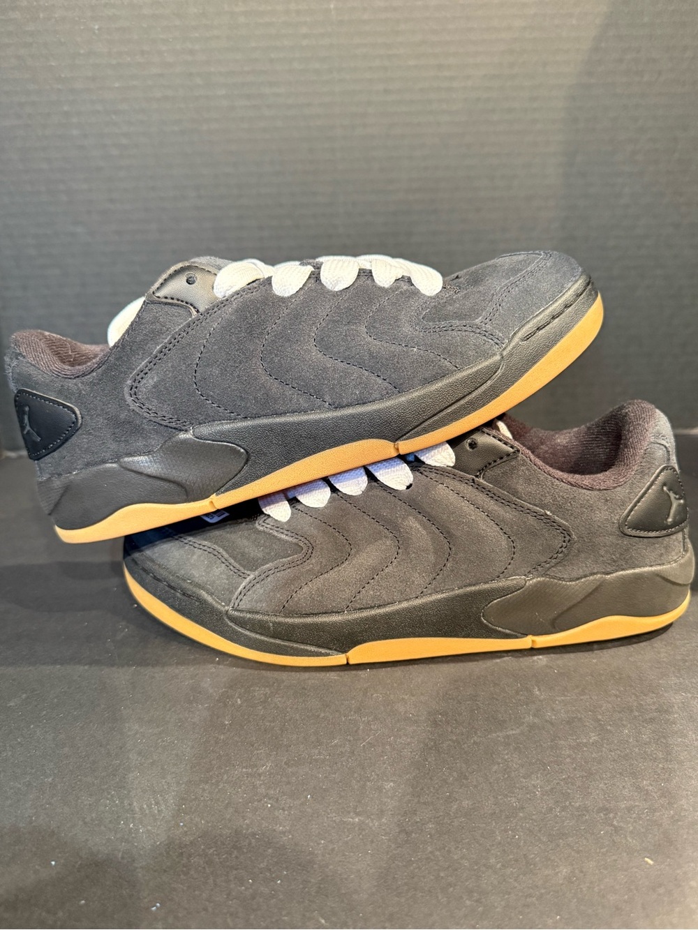 Men's Jordan Session Gum Suede Black Skate Sneakers 8M